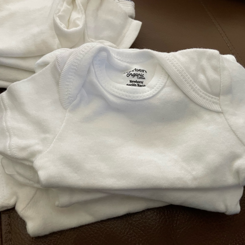 White Gerber onesies. Size NB